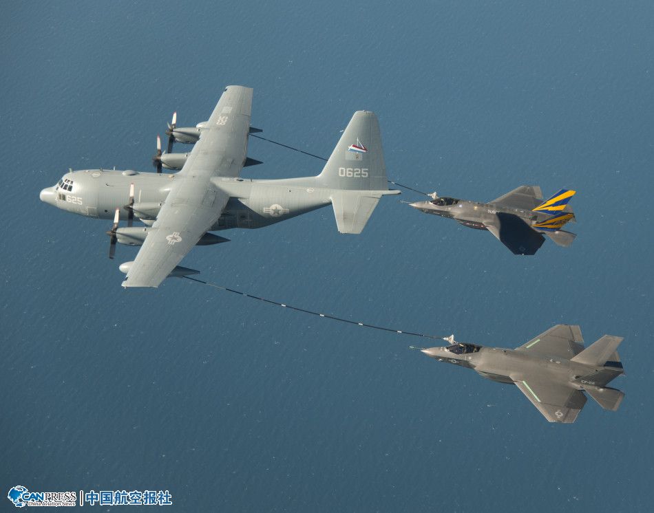 F-35C�״��M(j��n)���p�C(j��)ͬ�r(sh��)���м���